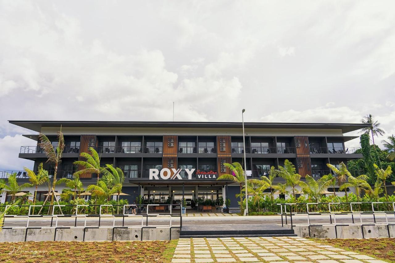 Roxy Sematan Villa & Townhouse ภายนอก รูปภาพ